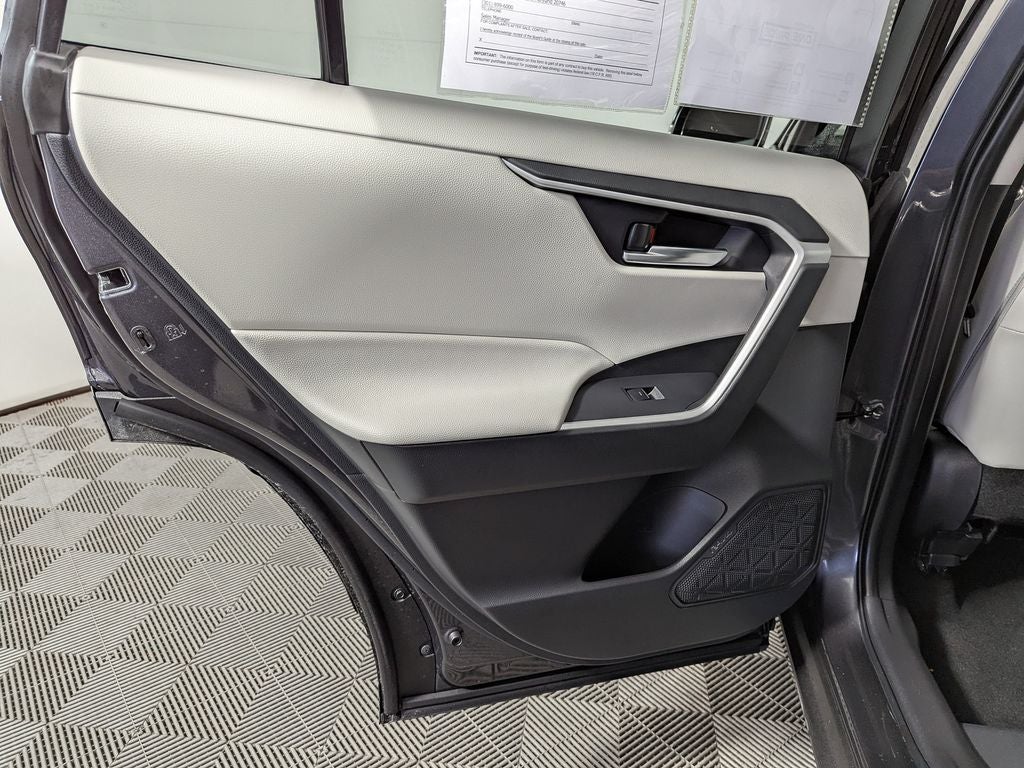 2025 Toyota RAV4 Hybrid XLE Premium