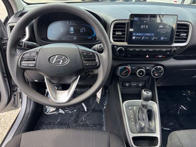 2025 Hyundai Venue SE