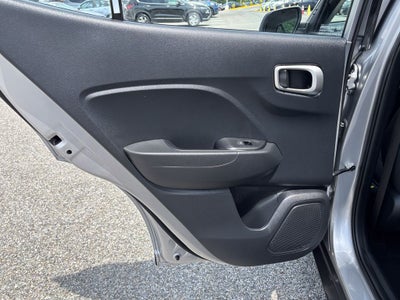 2025 Hyundai Venue SE