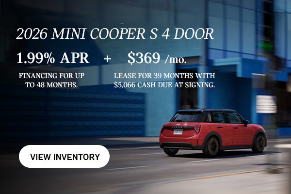 MINI 4 Door driving
